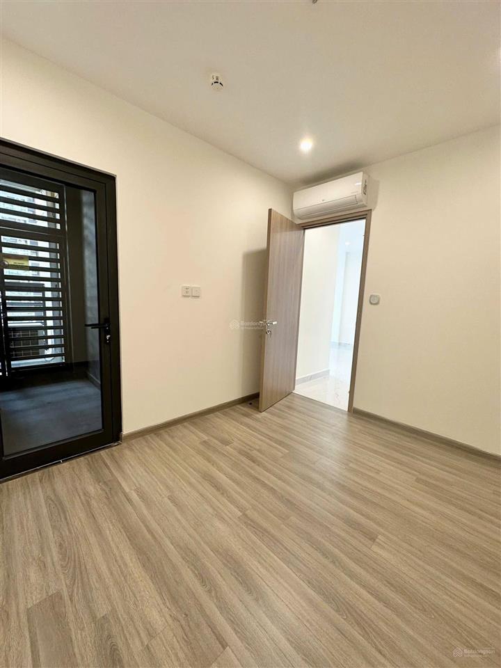 Bán gấp căn 2pn 2wc the beverly solary diện tích 59m2 giá 3.3ty bao thuế phí  xem nhà .0941 761 ***
