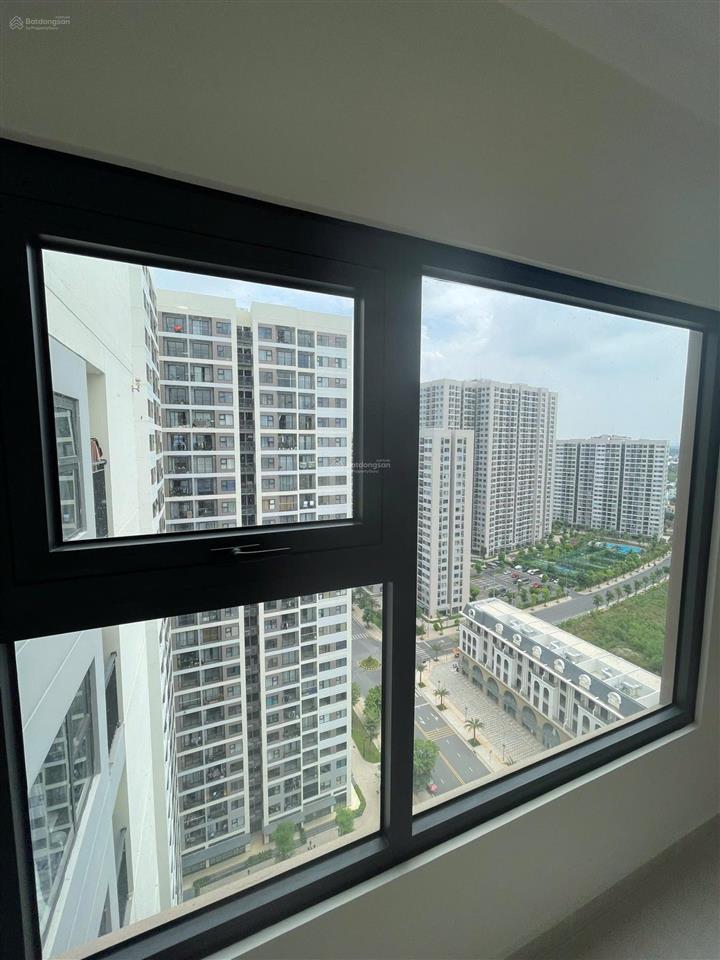 Bán căn studio diện tích lớn 34m2 khu origami vinhomes grand park giá bán 1.8ty bao thuế phí