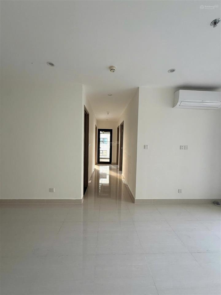 Bán căn 3pn vinhomes grand park giá gốc 4.5ty nay bán 4,2ty bao thuế phí sang tên mới thanh toán 10