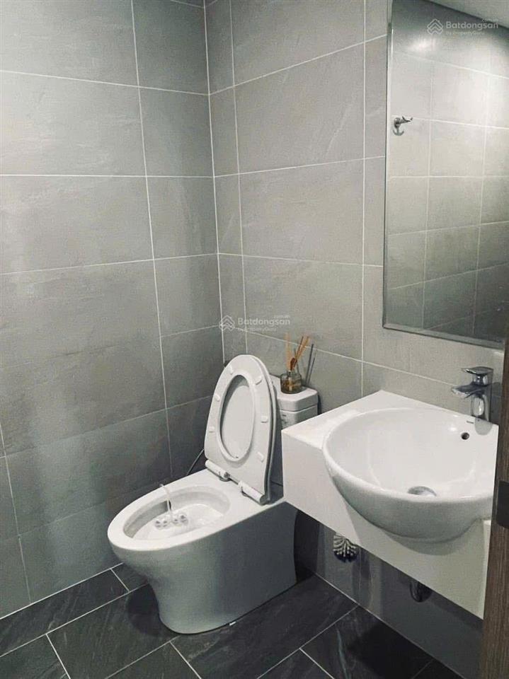 Bán căn 3pn vinhomes grand park view sông hướng đông nam giá 3,5 tỷ bao thuế phí sang tên