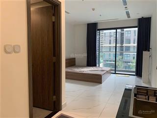 Bán căn studio the beverly vinhomes grand park diện tích 33m2 giá 2.2 tỷ bao thuế phí  0941 761 ***