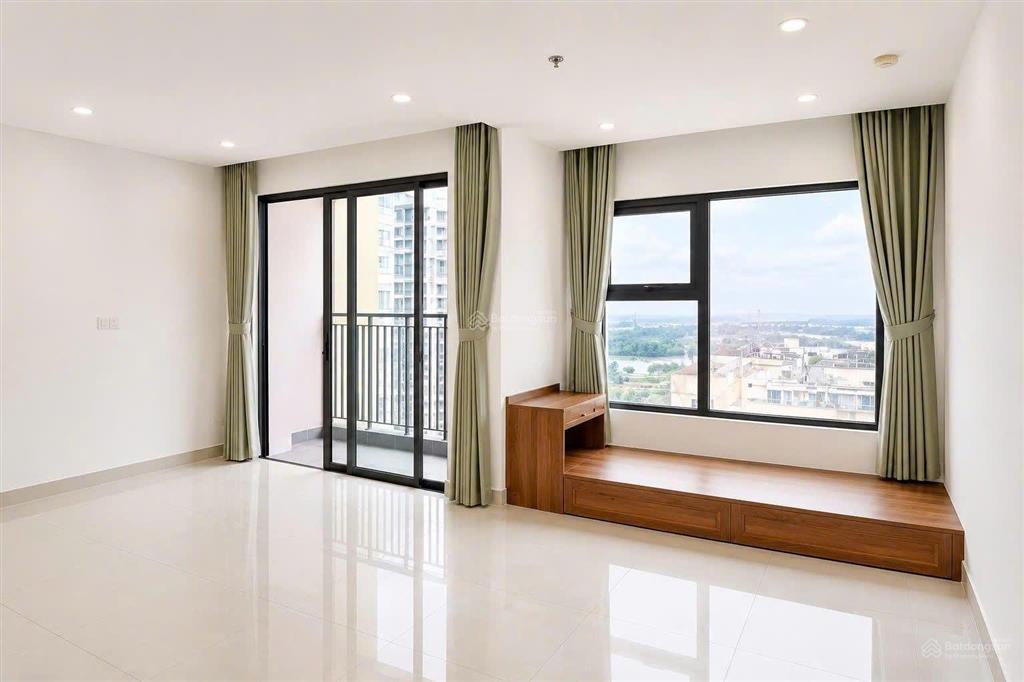 Bán căn 2pn+ vinhomes quận 9 sẵn sổ công chứng ngay giá bán 2,9 tỷ bao thuế phí  0941 761 ***