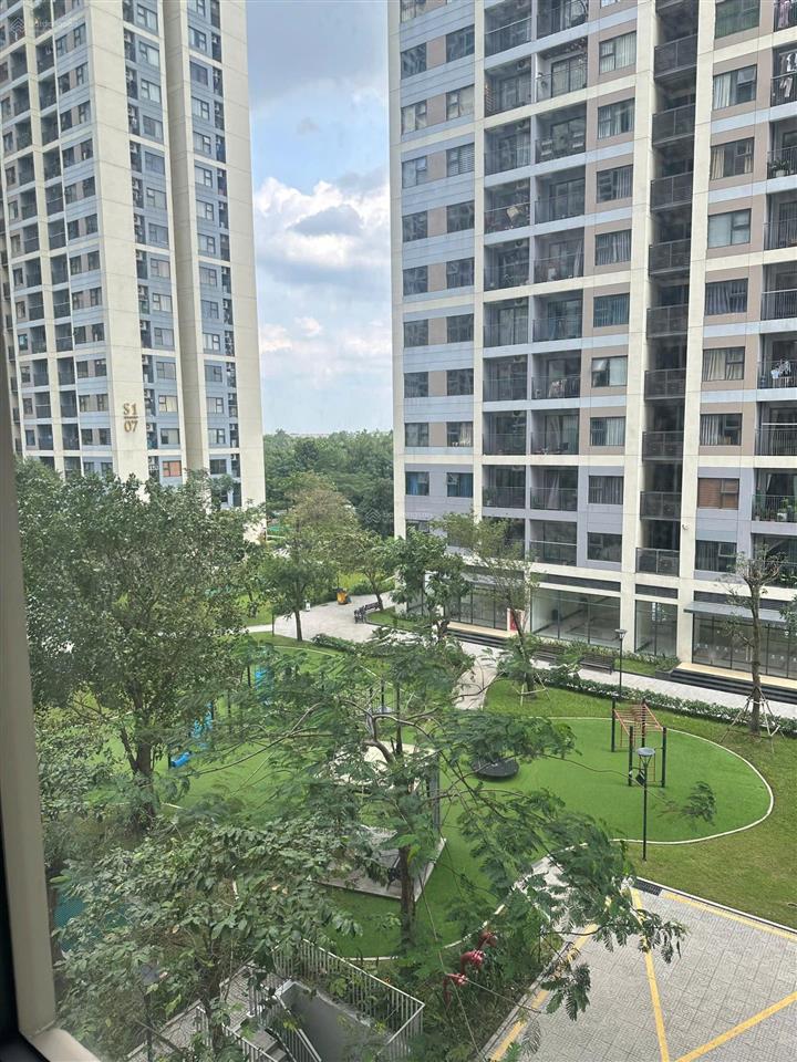 Bán căn studio dự án vinhomes grand park giá 1,5 tỷ bao thuế full nội thất .0941 761 ***