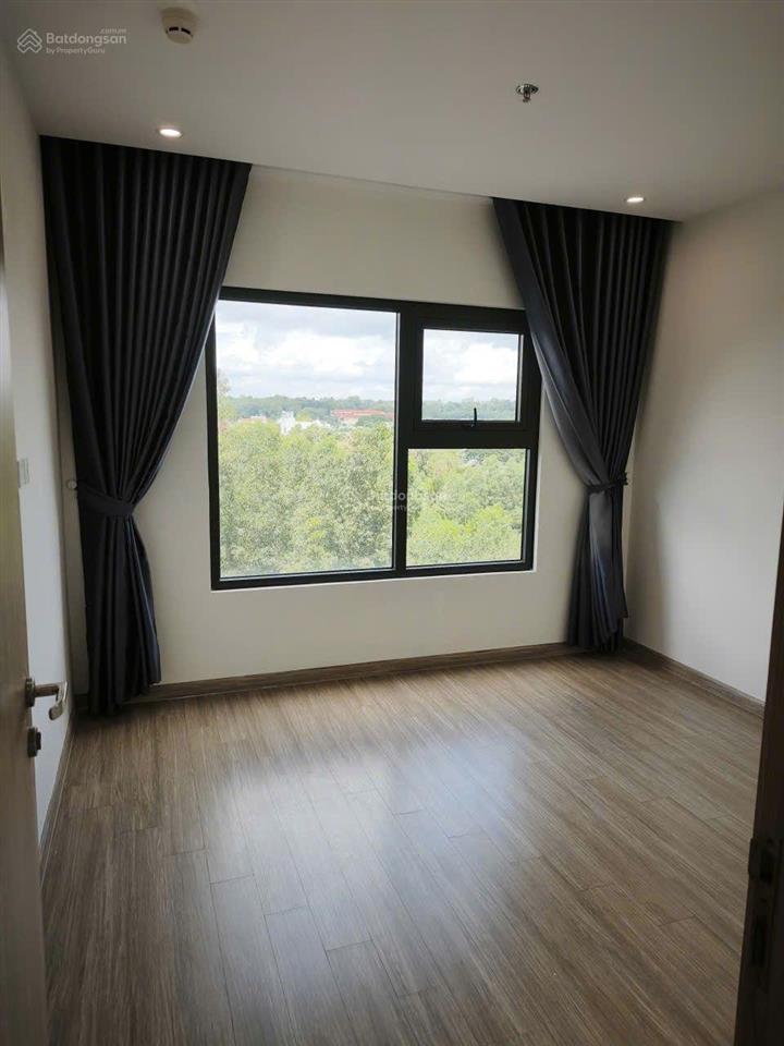 Bán gấp căn 3pn vinhomes grand park diện tích 81m2 sẵn sổ công chứng ngay giá 3.5ty bao thuế phí
