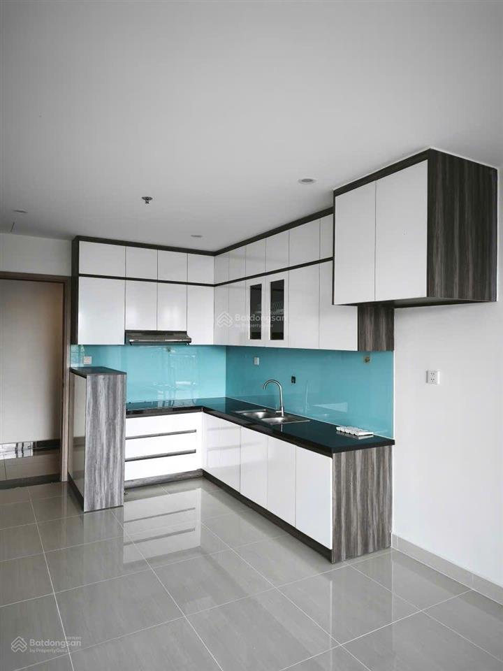 Bán gấp căn 3pn vinhomes grand park diện tích 81m2 sẵn sổ công chứng ngay giá 3.5ty bao thuế phí