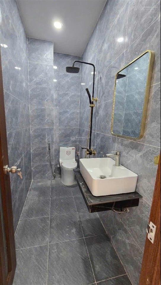 Bán nhà ngay đường lò lu phường long phước diện tích đất 66.7m2 dt sử dụng 166m2 giá 7ty bao thuế