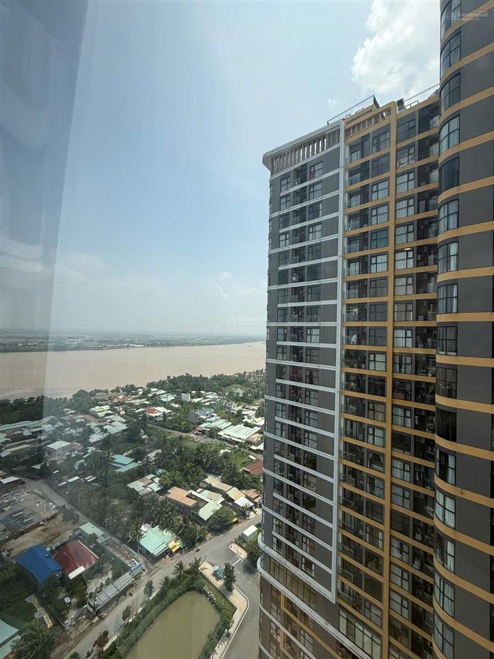 Bán căn 2pn the beverly diện tích 80m2 full nội thất như hình sẵn sổ giá 5.2 tỷ bao thuế bên bán