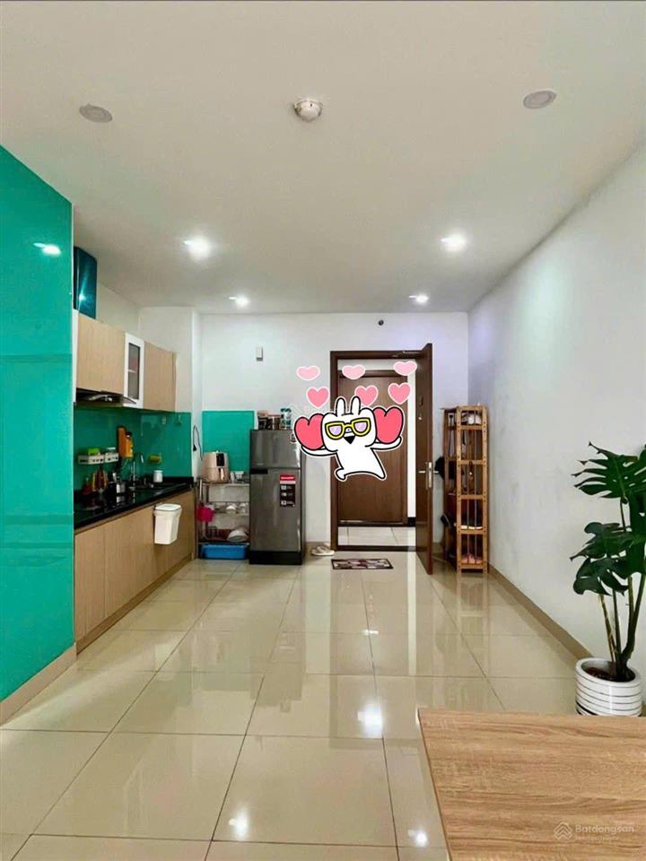 Bán căn hộ 1pn 50m2 sổ hồng sẵn, giá chỉ 2,95 tỷ.  0937 500 *** để xem nhà