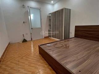 Cho thuê nhà riêng mới 3 tầng 2 ngủ ngõ 444 thuỵ khuê giá chỉ 9 triệu