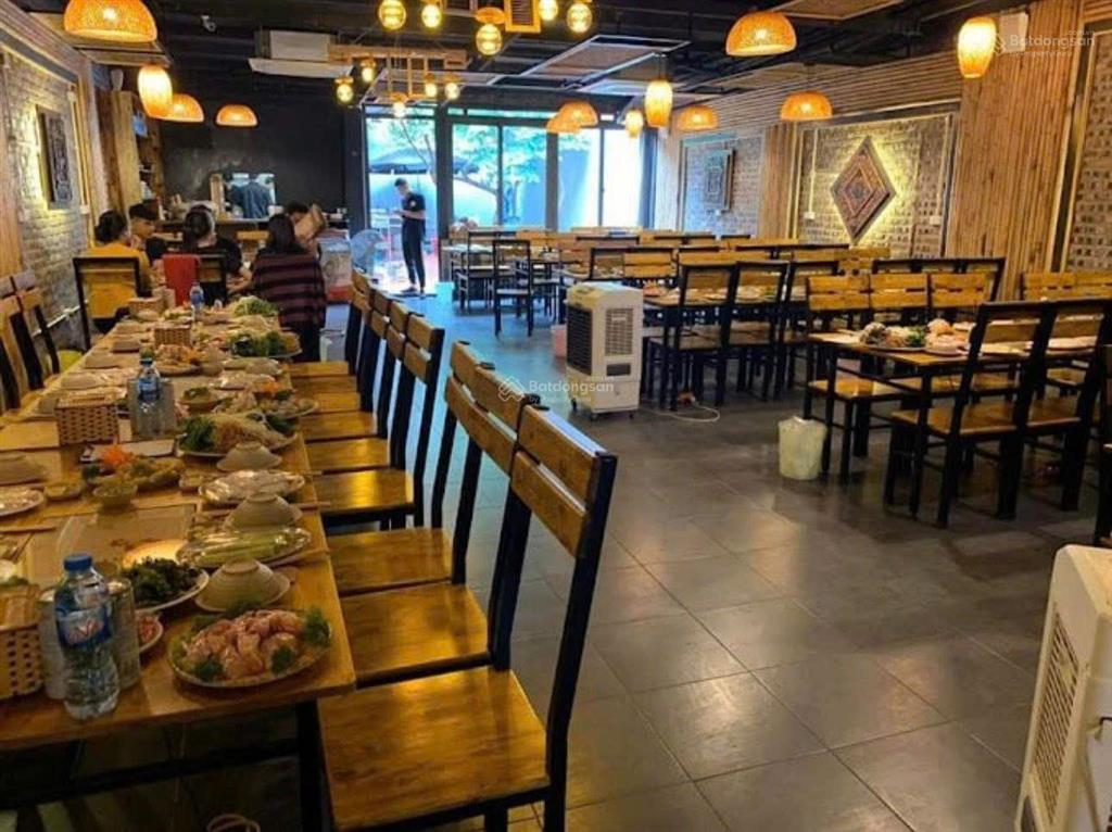 Mặt phố to, vỉa hè cực rộng 194m2 mặt tiền 9m giá siêu hấp dẫn