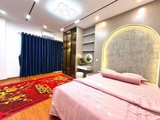 Bán nhà dương quảng hàm 42m ngay ô tô 5 tầng 4 ngủ mới đẹp
