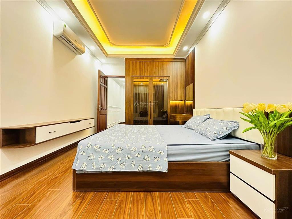 Bán nhà nguyễn khánh toàn 50m, ô tô kinh doanh ngay phố
