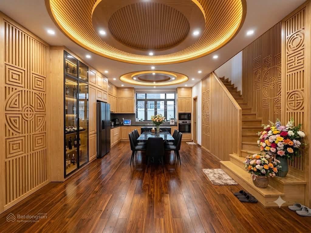 Bán nhà nguyễn khánh toàn 36m2, 6 tầng vuông đẹp chỉ hơn 7 tỷ