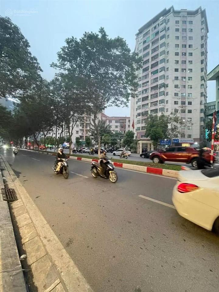 Bán gấp nhà mặt phố nguyễn chí thanh 145 m2, vị trí đẹp giá rẻ 73 tỷ