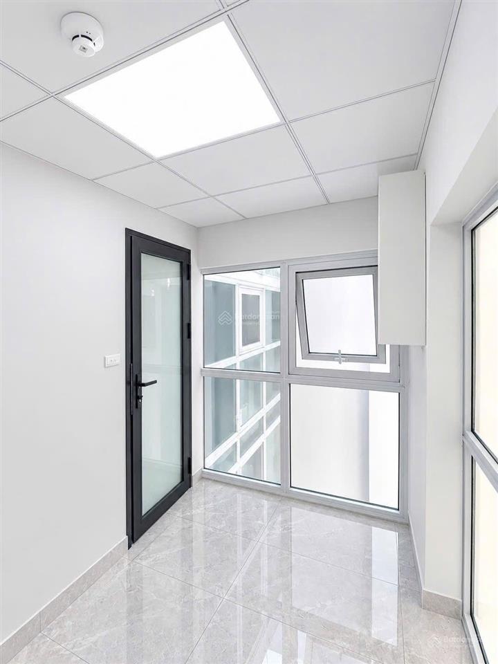Toà đẹp trần thái tông 122m 9 tầng view siêu đẹp dòng tiền giá 65 tỷ