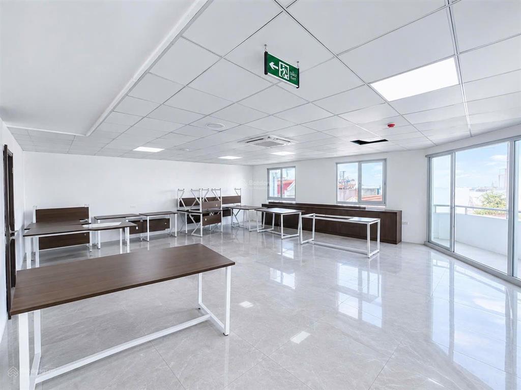 Toà đẹp trần thái tông 122m 9 tầng view siêu đẹp dòng tiền giá 65 tỷ