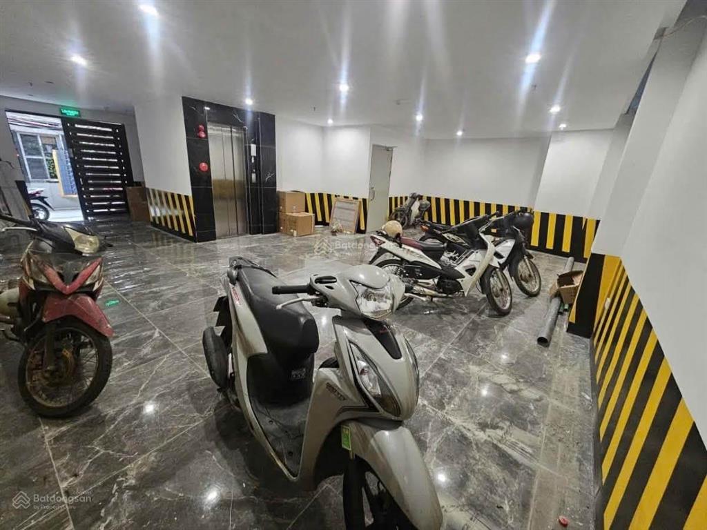 Bán nhà 94m2 tại thuỵ khuê 7 tầng, tây hồ, 16 tỷ vnd, đẹp, nhiều tiện ích dòng tiền