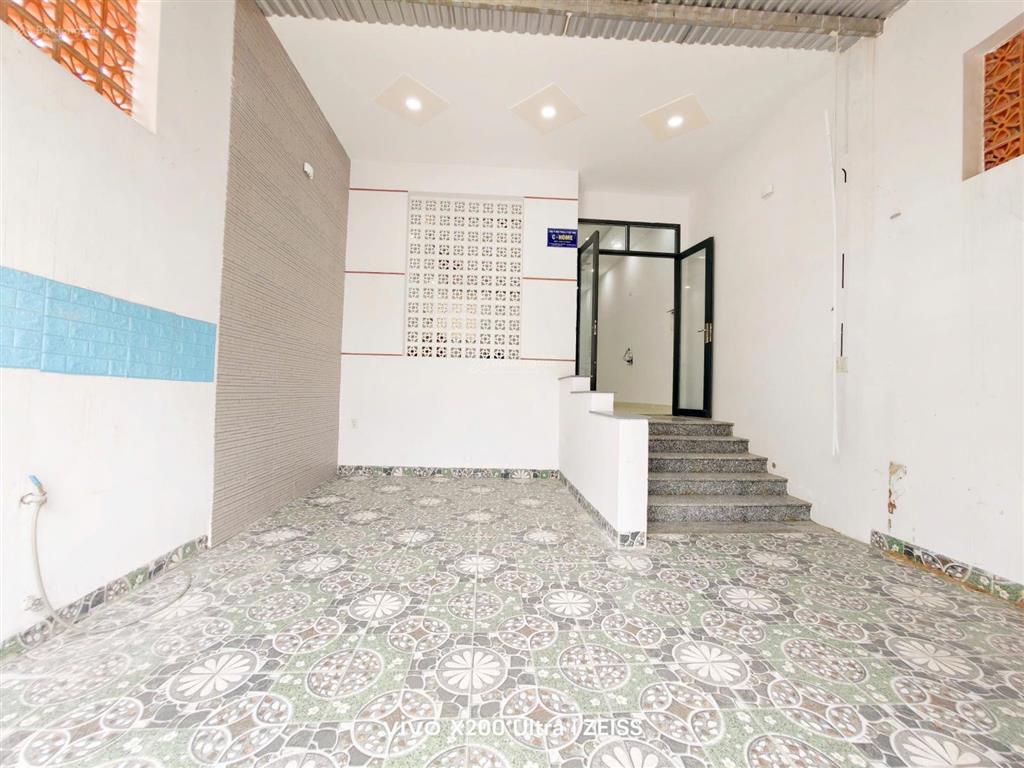 Giảm sốc! nhà đẹp vcn phước long 2 136m2, ô tô đỗ cửa. garẩ rộng, 7,5 tỷ