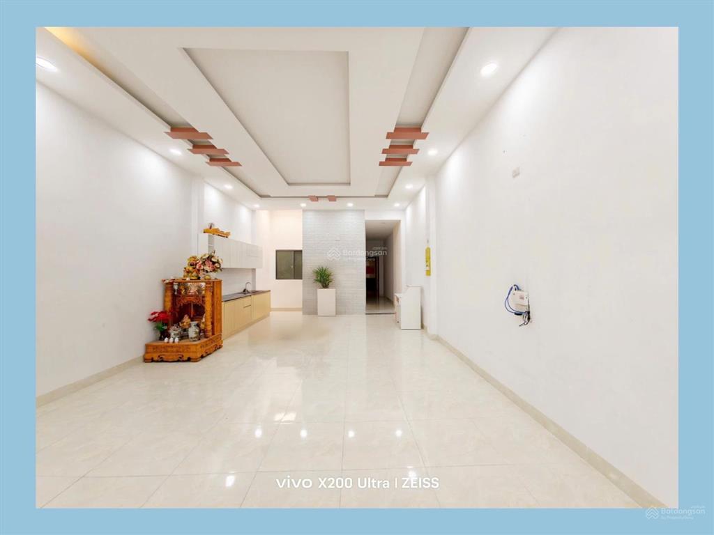 Giảm sốc! nhà đẹp vcn phước long 2 136m2, ô tô đỗ cửa. garẩ rộng, 7,5 tỷ