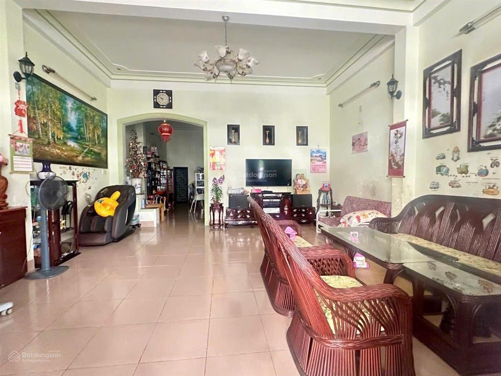 Cực hiếm! nhà 2 tầng nguyễn tri phương 95m, 2pn, hẻm ô tô, gần biển, giá 9,5 tỷ