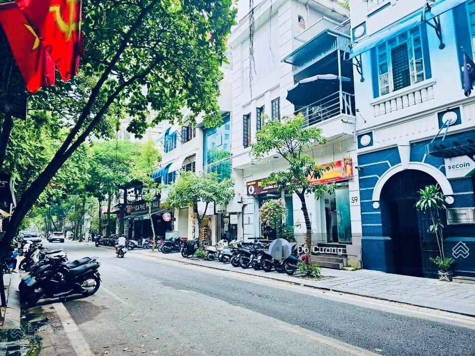 Hiếm + vip  cần bán khách sạn mặt phố hàng chuối  doanh thu 30 tỷ/năm  560m2 x 16 tầng  mt 16m