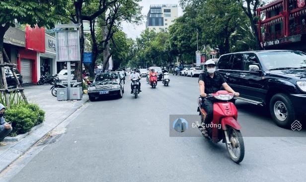 Siêu hiếm  bán gấp nhà mặt phố hai bà trưng, hoàn kiếm  280m2 x 6 tầng thang máy  mt 9m
