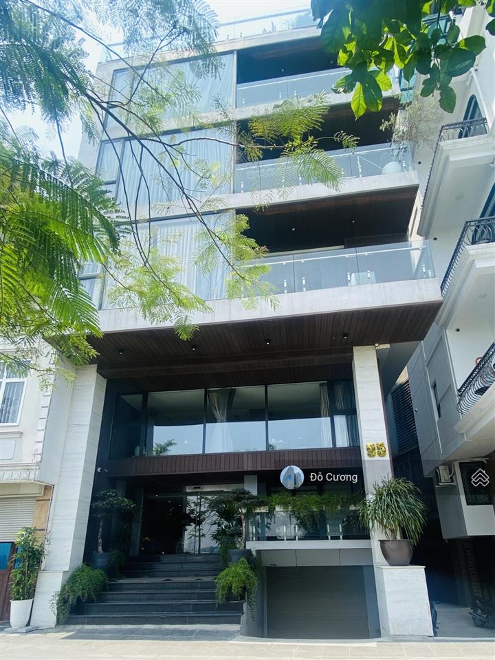 Siêu hot  cần bán nhà mặt phố quảng khánh  mặt hồ tây siêu đẹp  130m2 x 6t thang máy + mt 6,8m