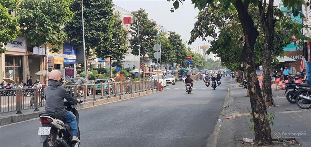 Mặt tiền kinh doanh thới an  quận 12, trần thị cờ  ngang gần 5m  4 tầng  giá nhỉnh 5 tỷ.