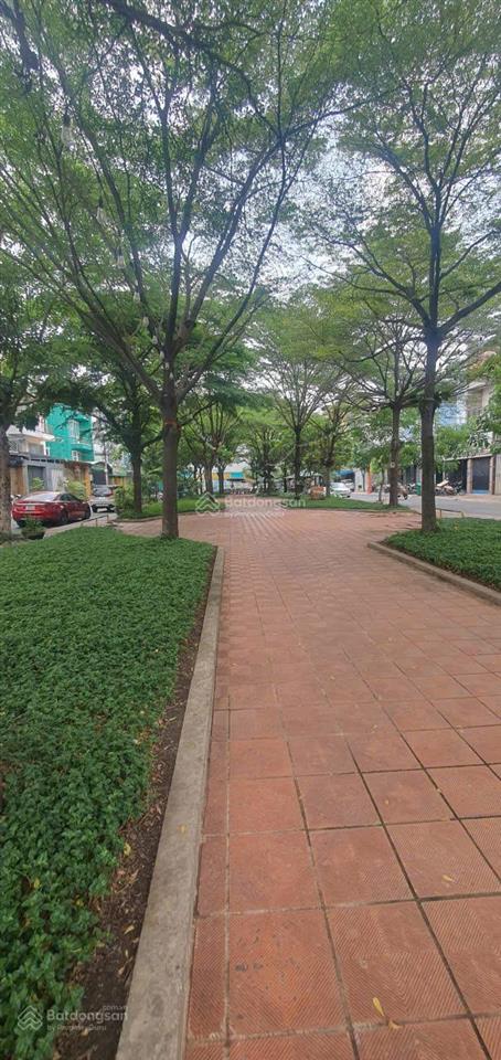 Chính chủ bán nhà. 70m2, 2tầng thới an  3pn  xe hơi đậu cửa  shr hoàn công đủ. nhỉnh 4 tỷ