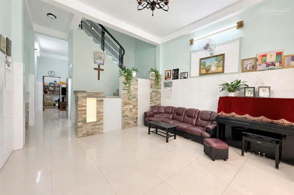 Chính chủ bán nhà. 70m2, 2tầng thới an  3pn  xe hơi đậu cửa  shr hoàn công đủ. nhỉnh 4 tỷ
