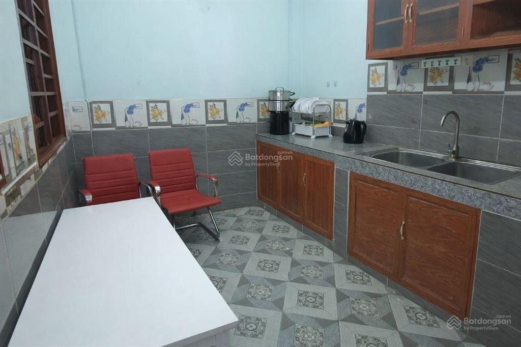 Nhà tôi kiên cố. 68m², 3 tầng, 5 phòng, ngay chợ thới an. chỉ 3tỷ990