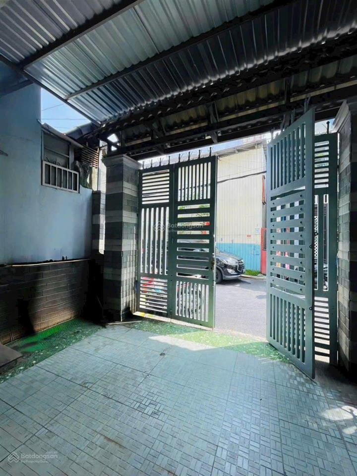 Chính chủ bán nhà 80m2, 3 lầu, hẻm xe hơi, lê thị riêng, thới an, quận 12