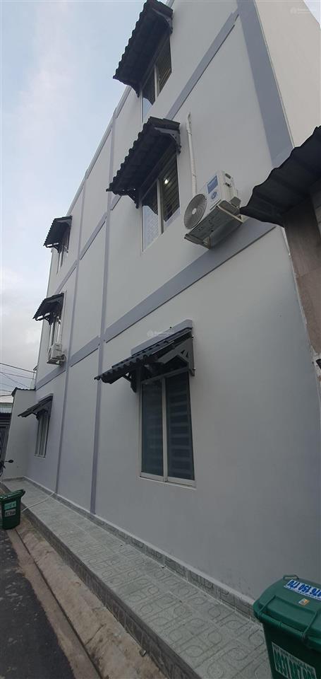 Hxh sát hiệp thành cty, 3 tầng, 4pn, trung mỹ tây q12 lô góc nhỉnh 4 tỷ
