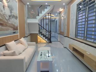 Hxh sát hiệp thành cty, 3 tầng, 4pn, trung mỹ tây q12 lô góc nhỉnh 4 tỷ