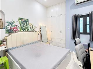 Nhà btct chắc chắn rộng rãi. ngay công viên làng hoa gò vấp. 2 tầng, hxh nhỉnh 3tỷ.