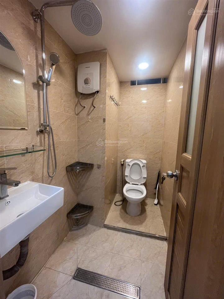 Bán căn hộ 2pn trung tâm q10,đường lý thường kiệt, sổ hồng riêng, tặng nội thất