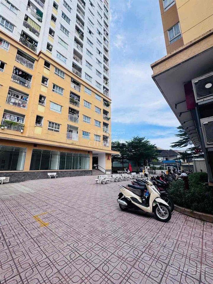 Bán gấp căn hộ idico tân phú, 46m², 2pn, 1wc, giá 2,3 tỷ, sổ hồng riêng,  0981 674 ***