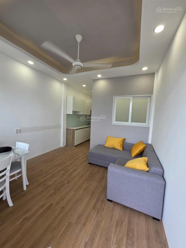 Bán gấp ch  chung cư lạc long quân, shr, 2pn, 2wc, q11, giá chỉ 2,15 tỷ,  0981 674 ***