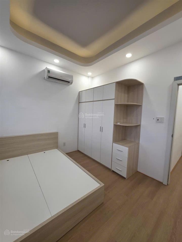 Bán gấp ch  chung cư lạc long quân, shr, 2pn, 2wc, q11, giá chỉ 2,15 tỷ,  0981 674 ***