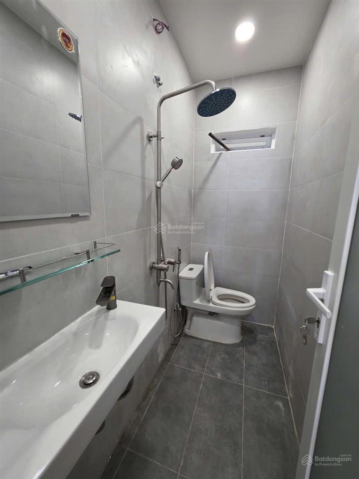 Bán gấp ch  chung cư lạc long quân, shr, 2pn, 2wc, q11, giá chỉ 2,15 tỷ,  0981 674 ***