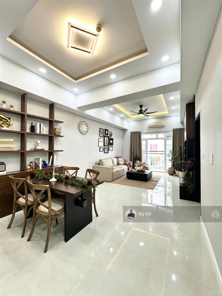 Bán nhanh căn hộ gold view, q. 4, 81m2, 2pn, giá 7.5 tỷ thương lượng.  0932 248 ***