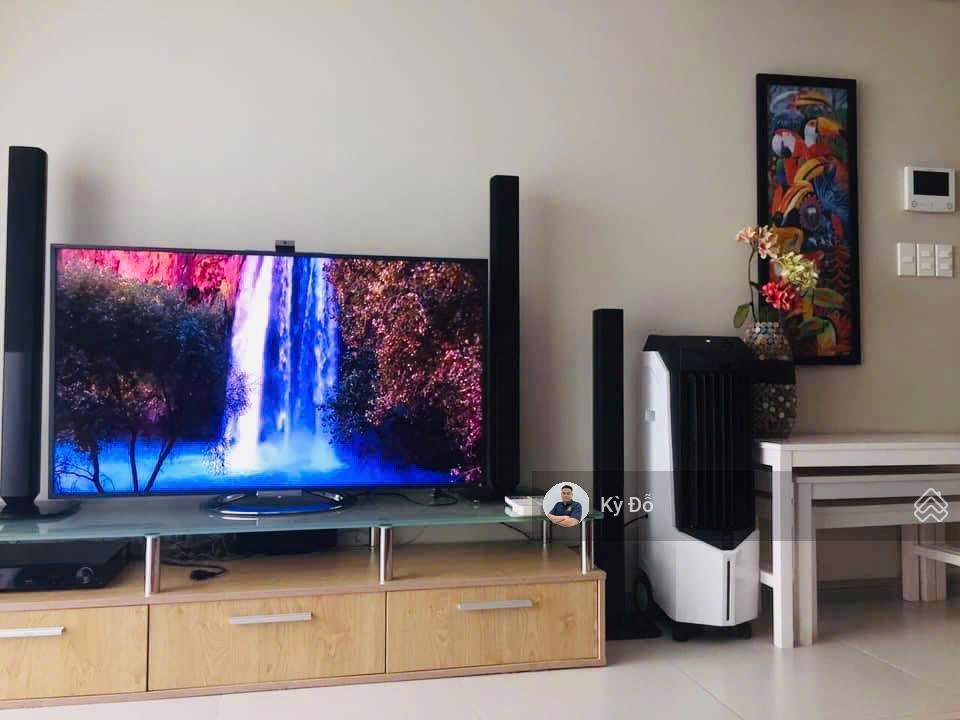 Chính chủ cần bán gấp căn hộ khuông việt, q.tp, 70m2, 2pn , sổ hồng, lầu cao,  0932 248 ***