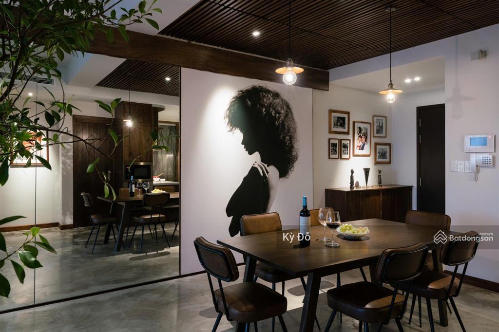 Bán căn hộ chung cư oriental plaza, 106m2, 3pn, giá 5.5 tỷ, sổ hồng.  0932 248 ***