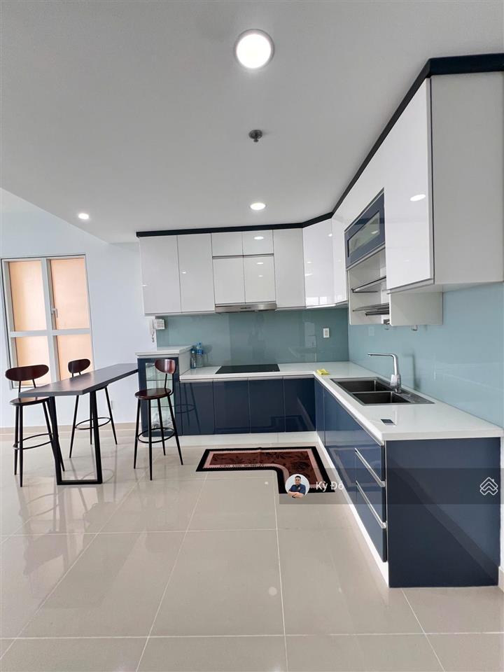 Chính chủ bán căn hộ valeo đầm sen 80m2, 3pn, giá 4.7 tỷ  0932 248 ***