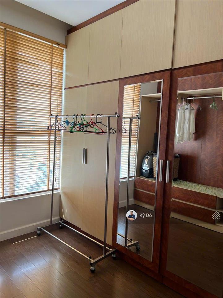 Chủ cần bán nhanh carillon 2, 50m2, 1pn, giá 3,5 tỷ, sổ hồng.  0932 248 ***