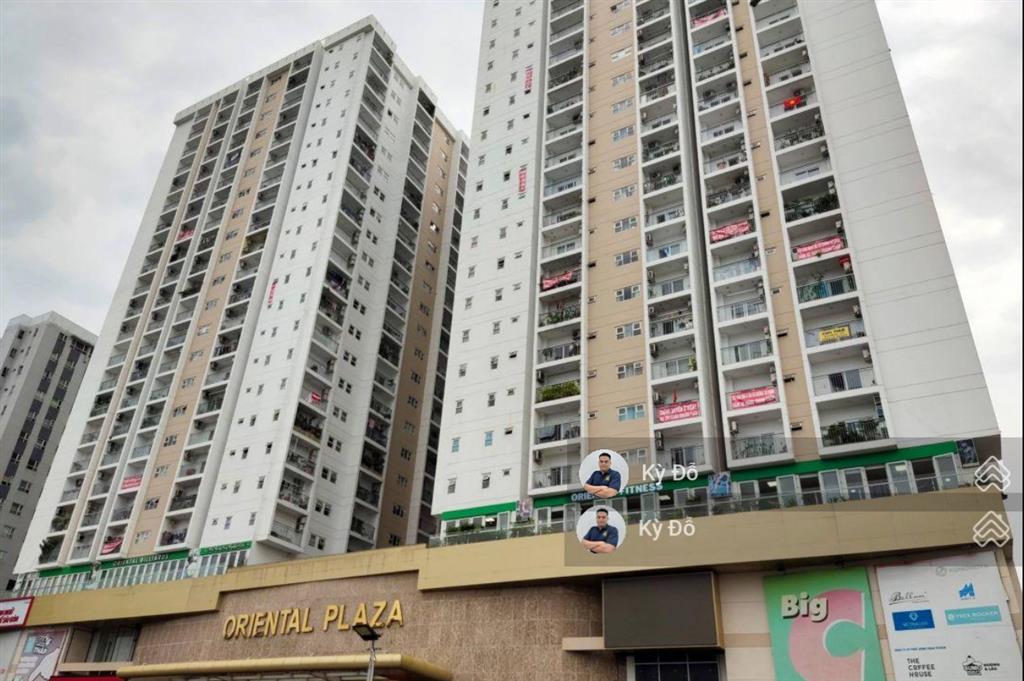 Chính chủ bán căn hộ oriental plaza, 83m2, 2pn, 2wc, giá 4.3 tỷ, sổ hồng,  0932 248 ***