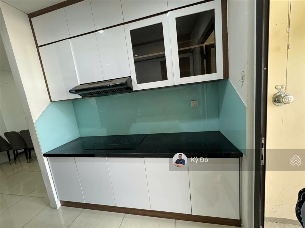 Chủ cần bán gấp căn hộ kingston residence, 80m2, 2pn, giá 7.2 tỷ, sổ hồng.  0932 248 ***