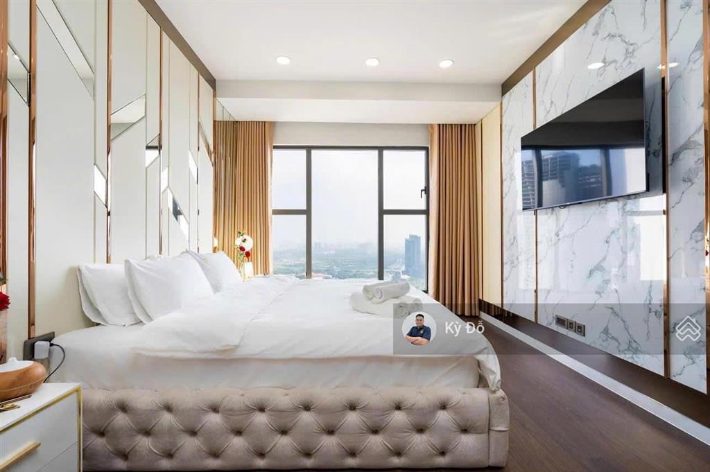 Bán gấp căn hộ diamond alnata, 7 tỷ, 92m2, 2pn, 2wc, view đẹp.  0932 248 ***