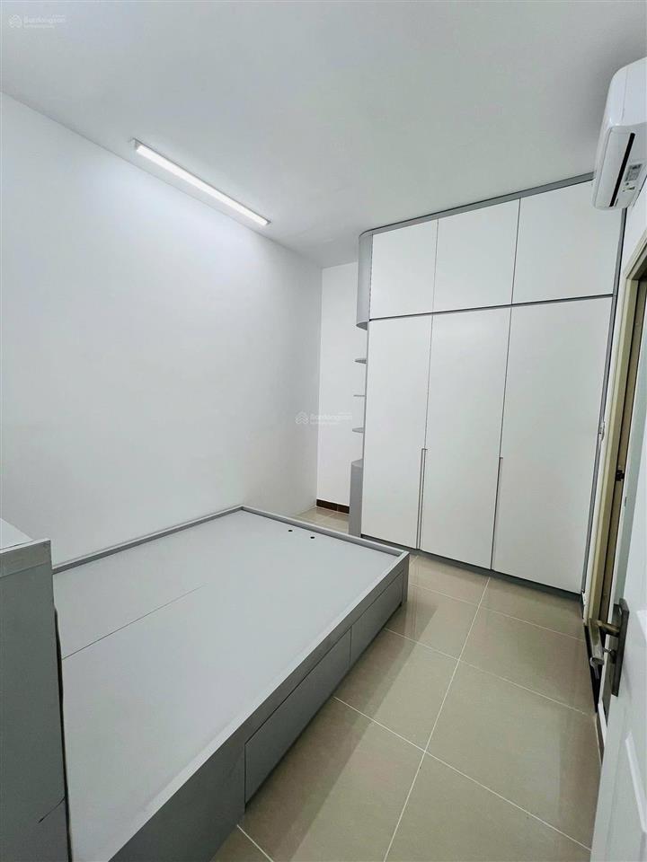 Bán căn hộ sổ hồng view hồ bơi tại c/c era town q7, dt 61m22pn2wc. giá 3 tỷ 1