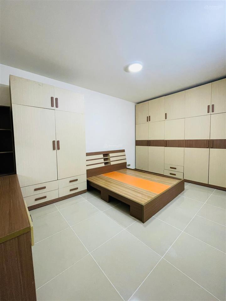 Bán căn góc 107m2  2pn  2wc nội thất cơ bản, lầu cao thoáng mát cc era town quận 7. giá 3 tỷ 650
